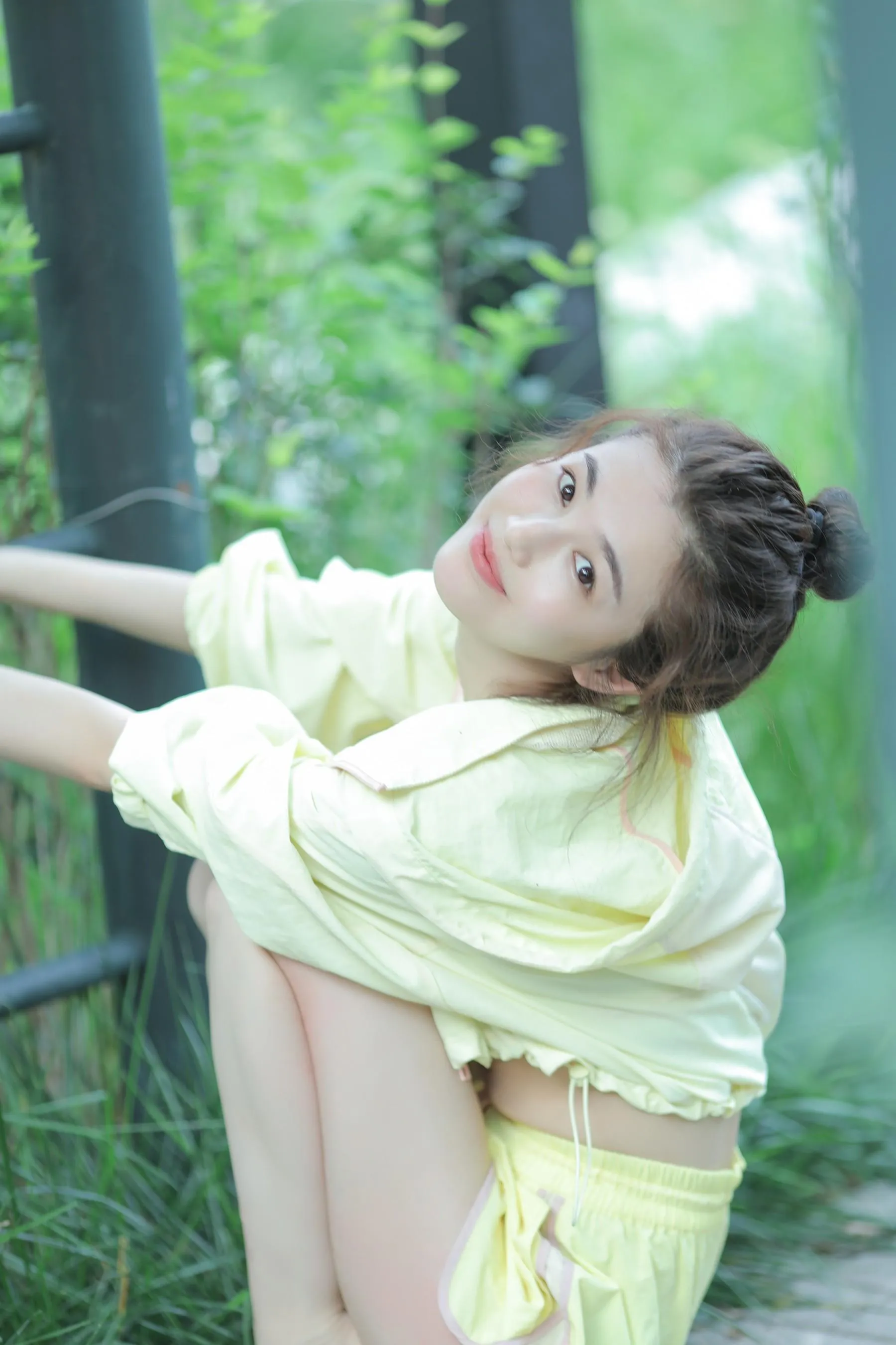 [YITUYU艺图语]2022.08.19 晨练时间到 凡凡 [20P]插图5